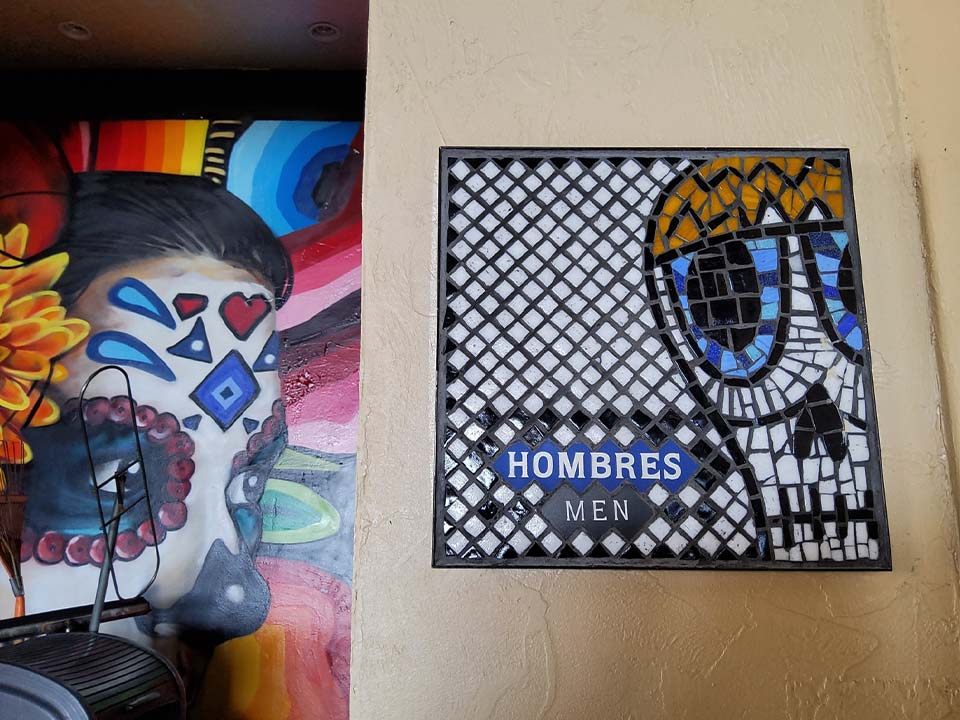CasaCalavera-Portafolio-WC-Hombres